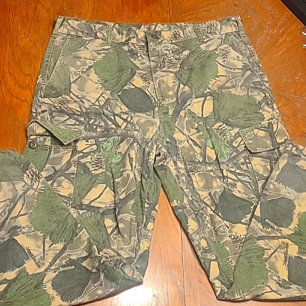 Camoflauge Hunting Cargo Pants Mens XL Shape Shifter